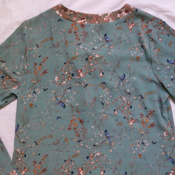 Gimmicks BKE Lace Up Peasant Top Green Floral Bird Boho Festival Womens Medium - Picture 12 of 13